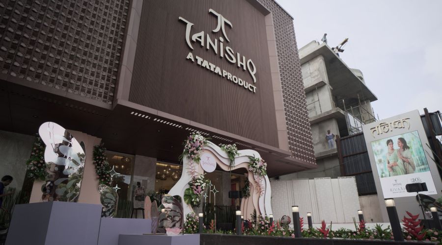 Tanishq honoured with Diamonds Do Good Award for exemplary purpose-driven leadership